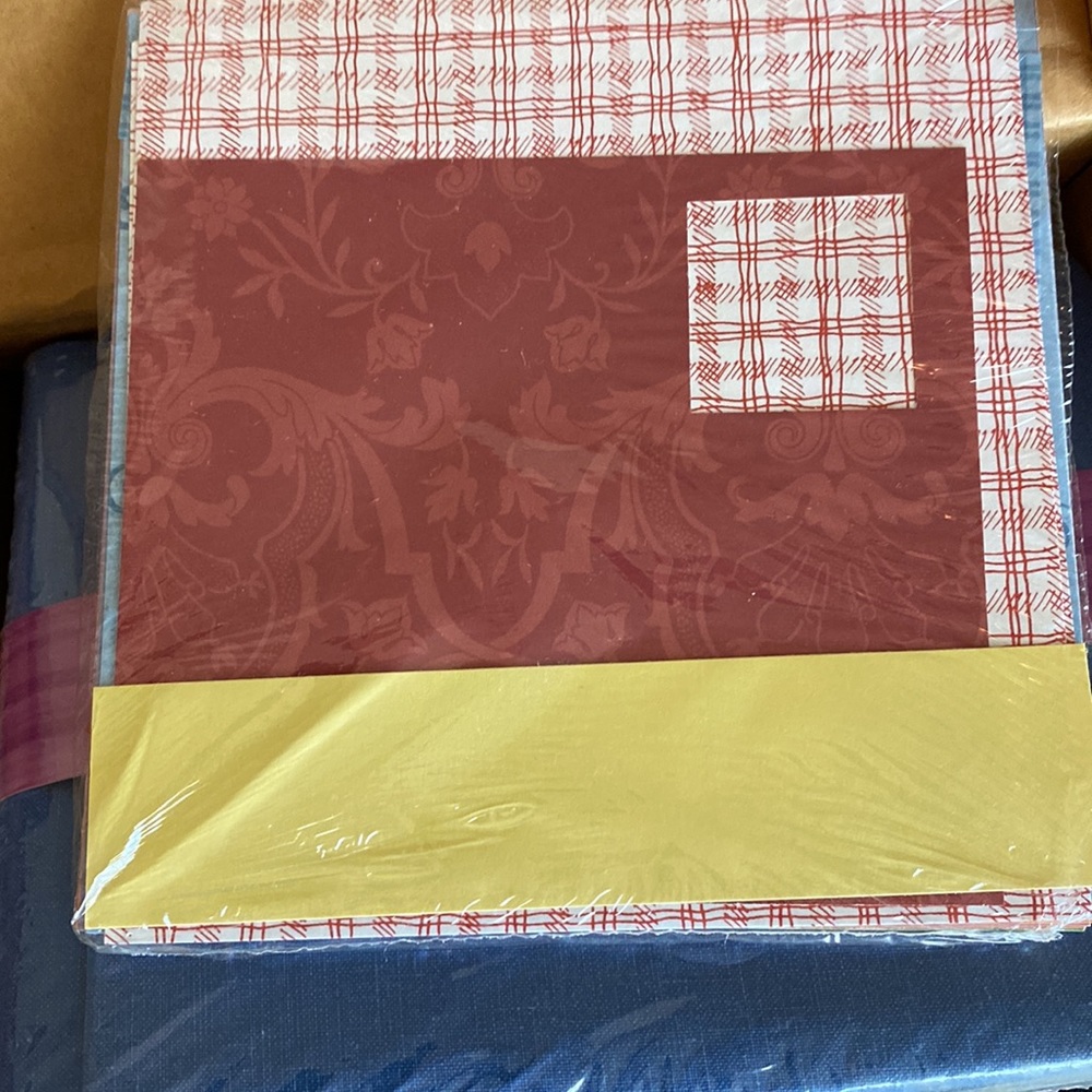 Two scrapbooks - Picture 4 of 4